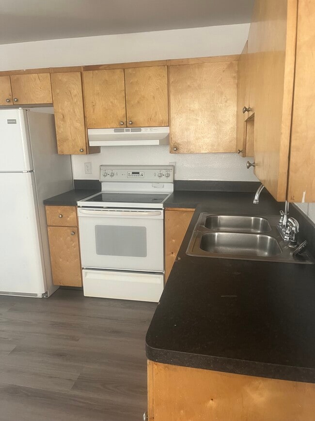 Photo - 6806 Thomas Cir Unit B