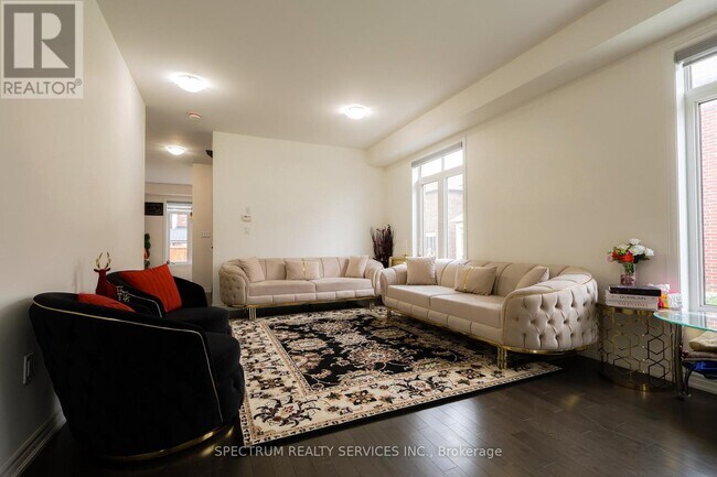Photo - 2300 Grainger Lp