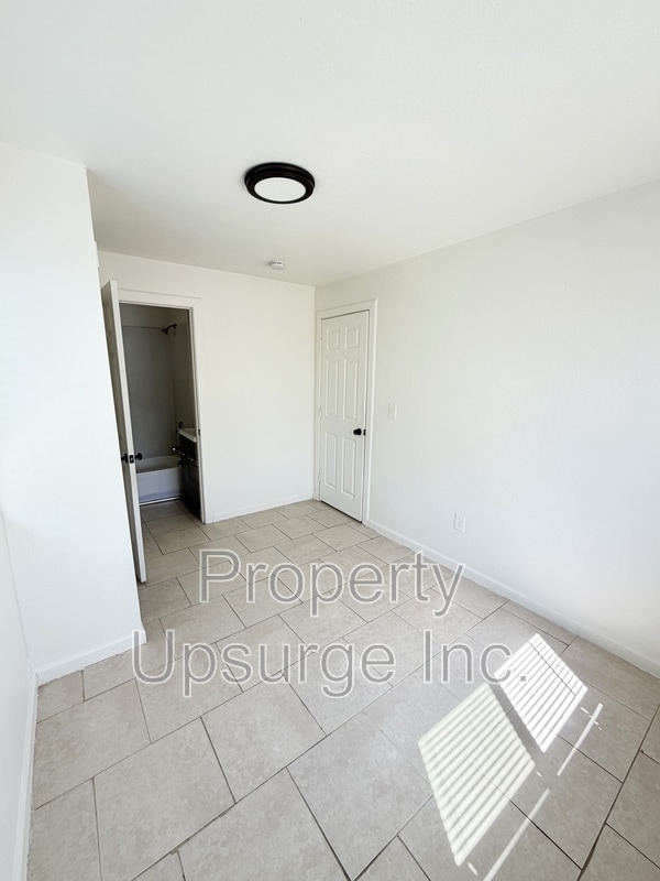 Photo - 1794 6th Ave
