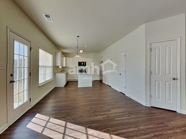 2524 Ingleside Dr