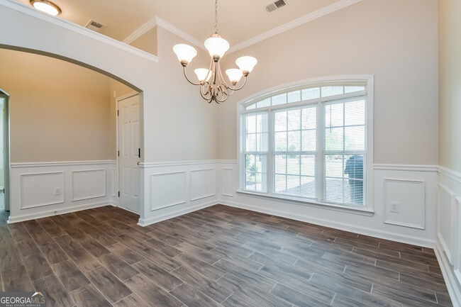 Photo - 708 Winesap Ct