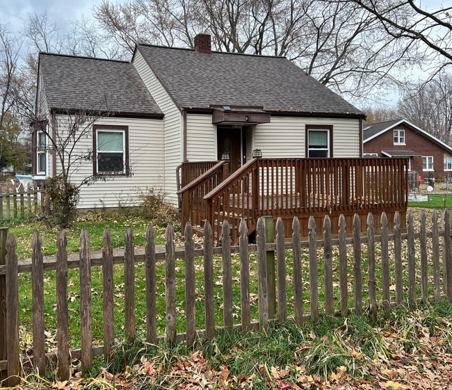 Building Photo - Daugherty - Frith Unit House