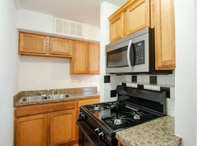 Photo - 1505 W Lovers Ln Unit 3