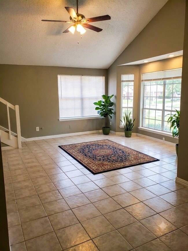Photo - 17010 Pastoria Dr