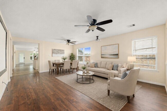 Photo - 15906 Arapaho Bend Ln