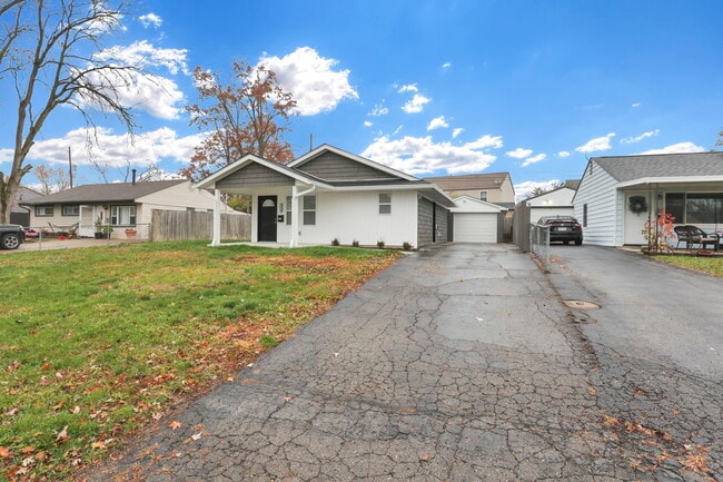 Photo - 1734 Eastfield Dr N