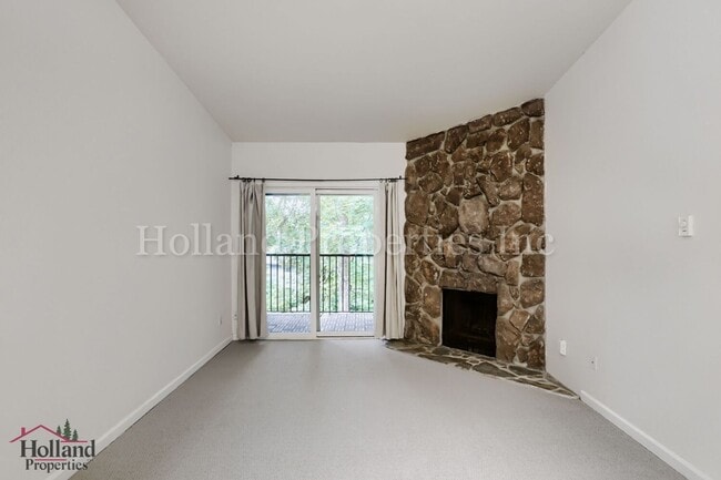 Photo - 2BR Portland Home | Skylight, Wood Fireplace & Screened Porch