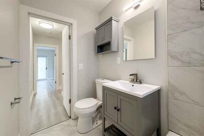 Photo - 1641 NE 5th Ct