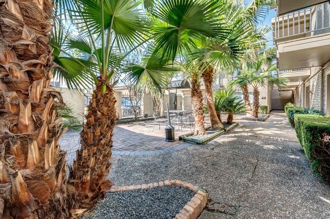 Photo - 4321 Hazard St Unidad 9