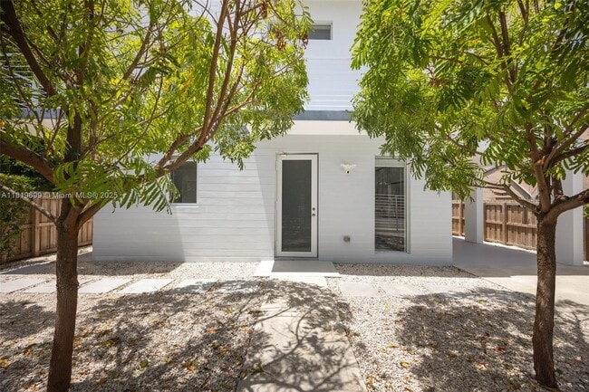 Photo - 3787 Thomas Ave