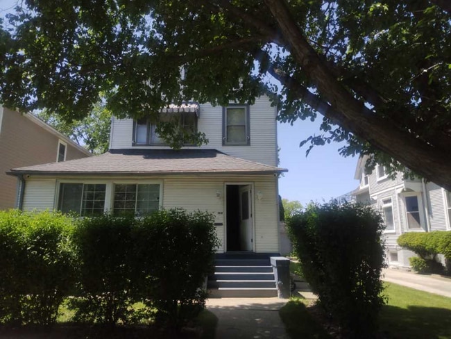 Photo - 1818 Darrow Ave Unit 1