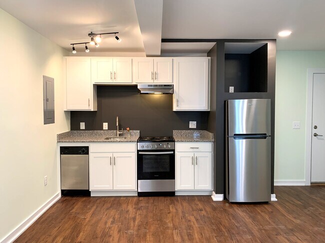 Photo - 718 S 5th Ave