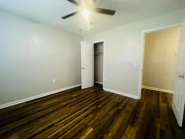 Photo - 406 Russell Pkwy Unit 11