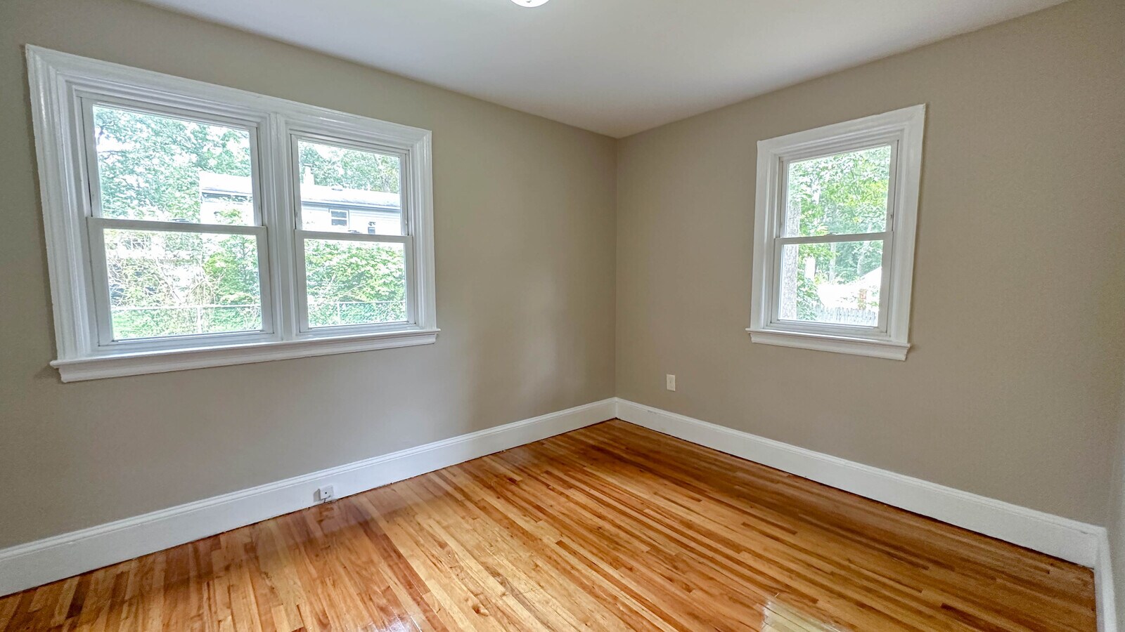 Photo - 134 Phillips Ave