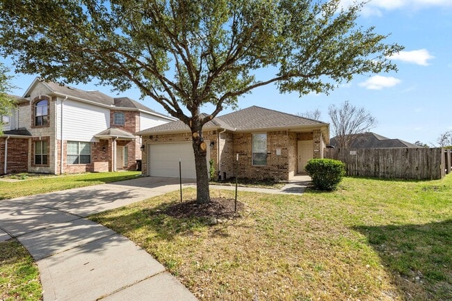 Photo - 20935 Brodie Ln