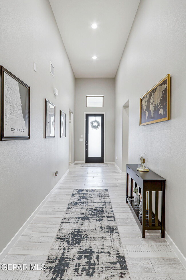 Photo - 325 Playa Vis St