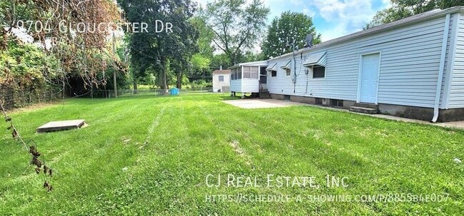 Photo - 9704 Gloucester Dr