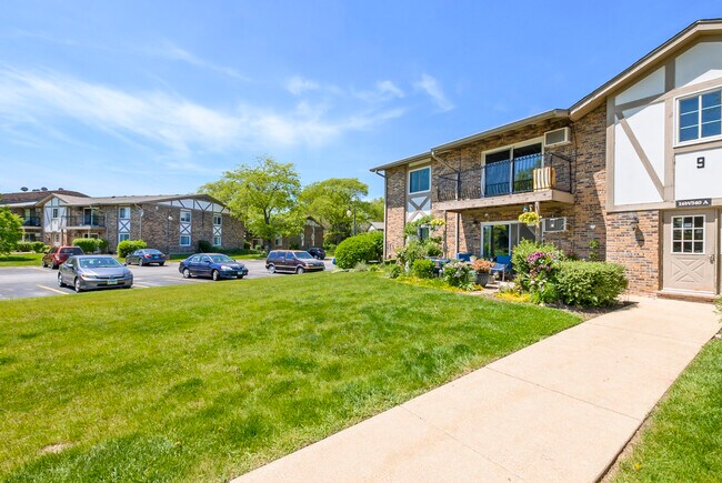 Photo - 16W540 87th St Unidad 9A-201