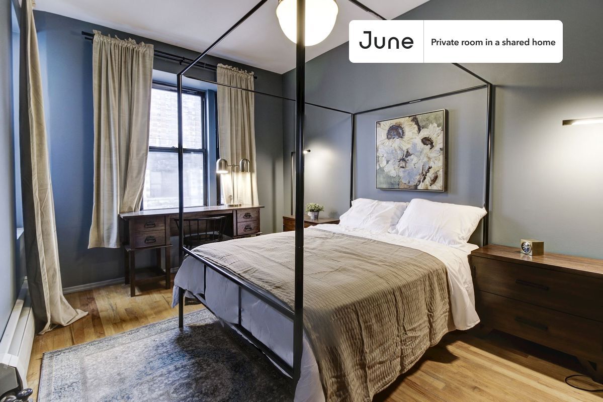 Private bedroom in 4 bed/1 bath Home - Private bedroom in 4 bed/1 bath Home