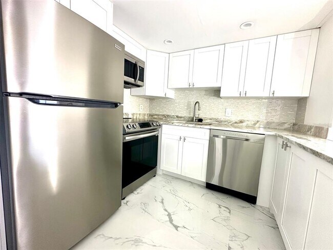 Photo - 4550 Cove Cir Unit 905