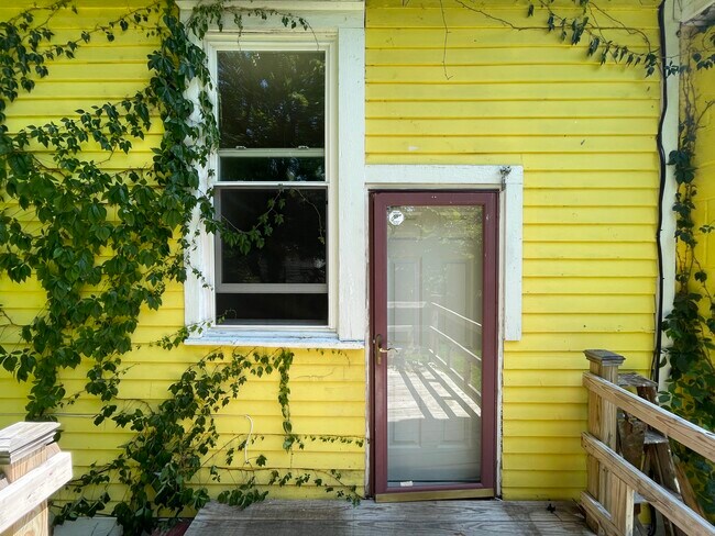 Apartment Door - 20 Washington St Apartamentos Unidad #3