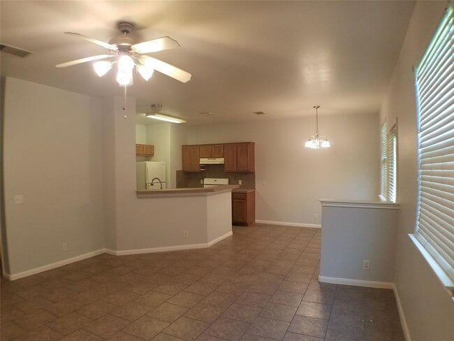 2500 Allred Dr