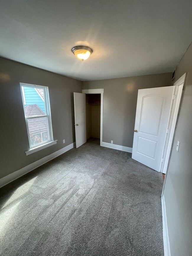 Photo - 3368-3374 N Booth St 6 unit