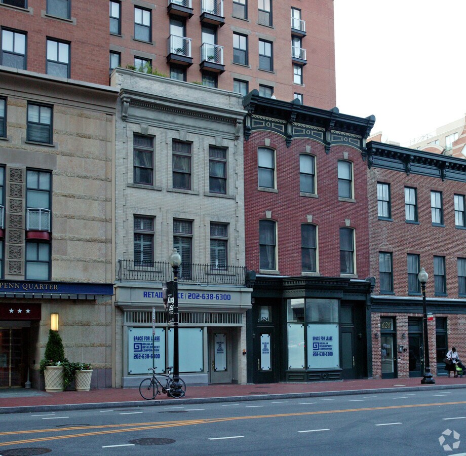 Photo - 624 E St NW