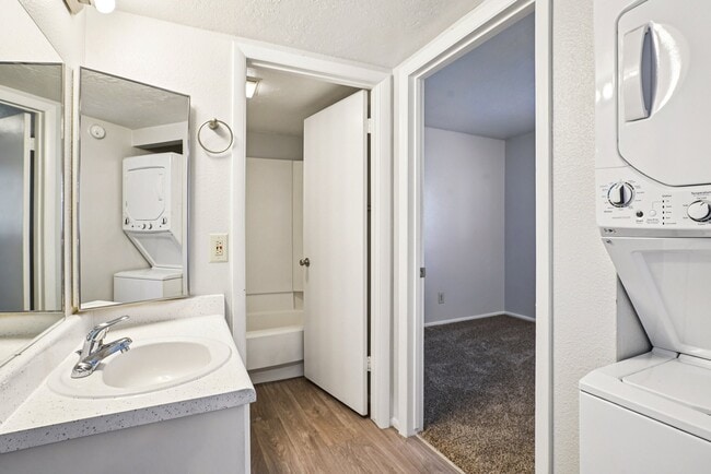 2x1 Renovated - Fox Creek