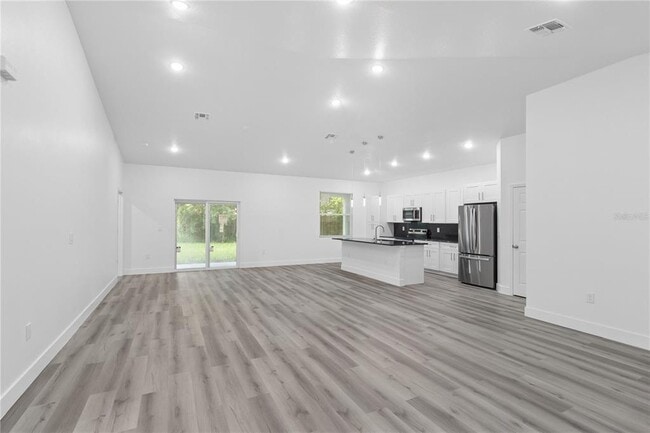 Photo - 1449 Kathleen Rd