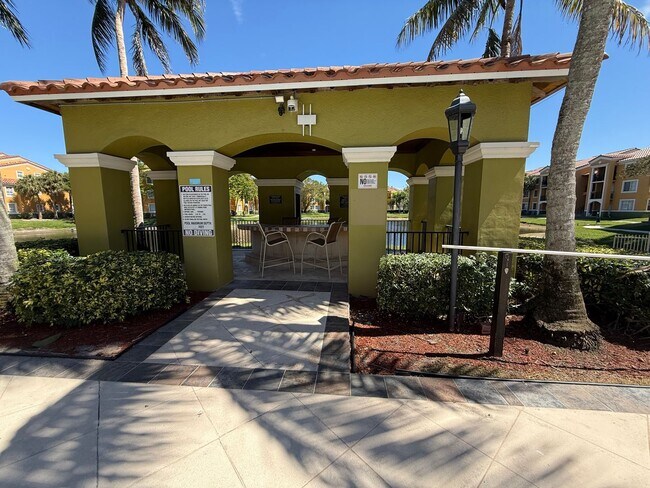 Photo - RESORT STYLE, BEAUTIFUL 2 BEDROOM AND 2 BATHROOMS ON THE TOP FLOOR Unit 304