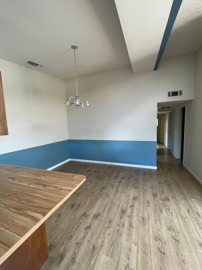 Photo - Updated 3 Bedroom Duplex in North Davis
