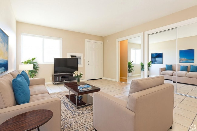 Delta Court Apartments