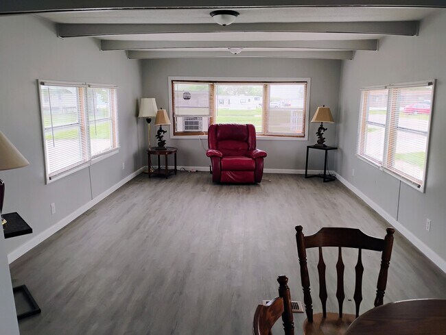 Photo - 200 N 28th St