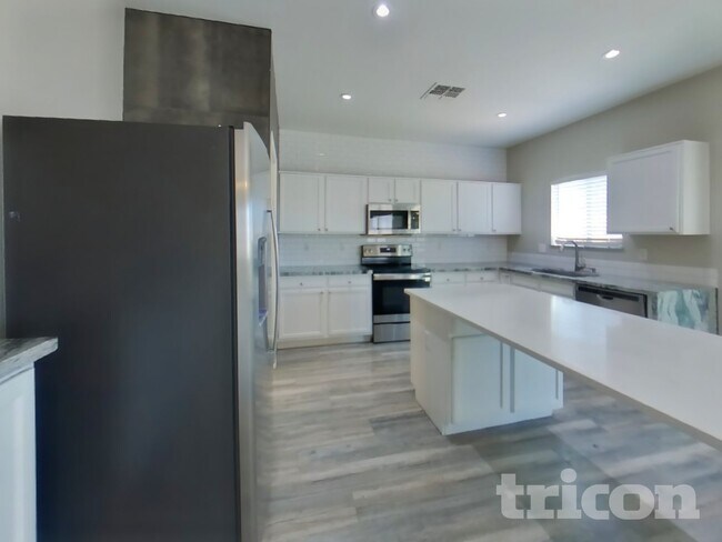 Photo - 30493 N Bareback Trail