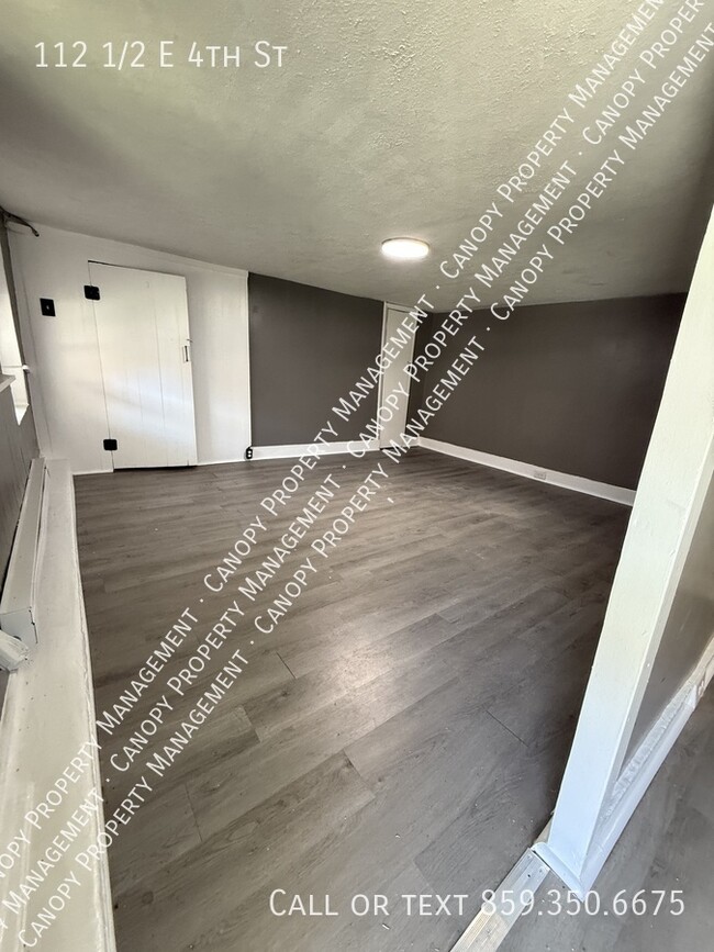 Photo - 112 1/2 E 4th St- Apartment