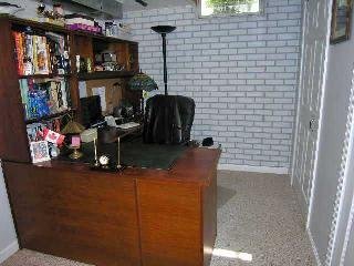 Photo - 1915 Hartford Ln