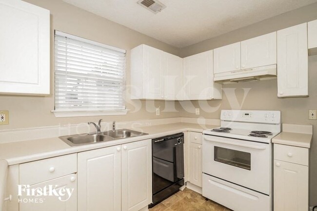 Photo - 137 Watercress Ct