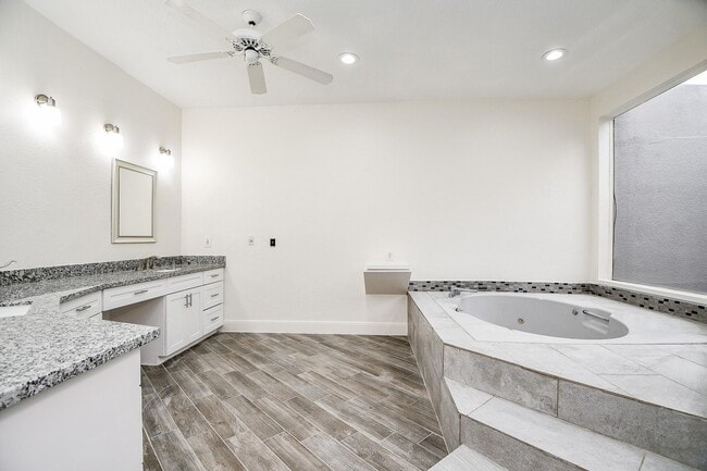 Photo - 8115 Fondren Lake Dr