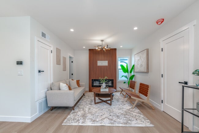 Photo - 8629 Guthrie Ave House