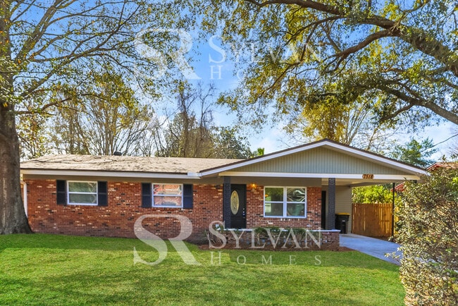 Photo - Feel right at home in this charming 3 bedroom, 2 bathroom home