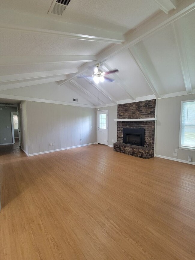 336 Salem Dr