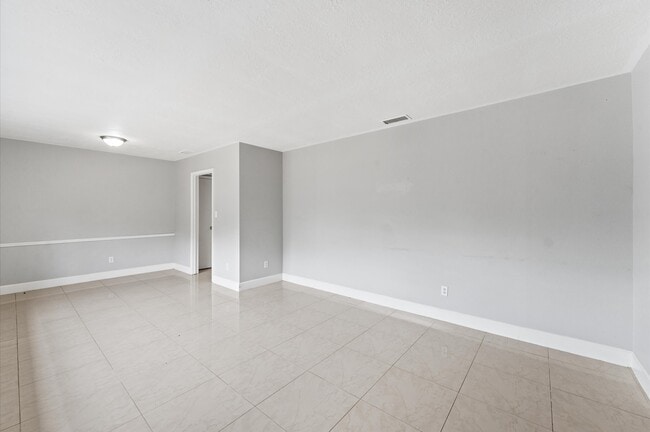 Photo - 11623 Carvel Ln