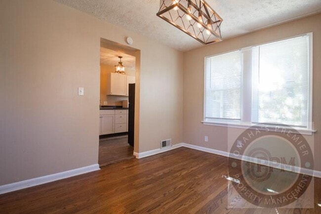 Photo - TRISARA 3129/3131 CASS ST Unit 3131