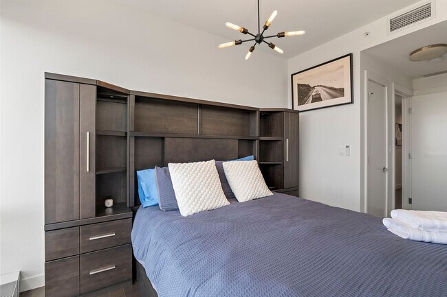 Photo - 10360-10102 102 St NW Unit SI ID1564646P