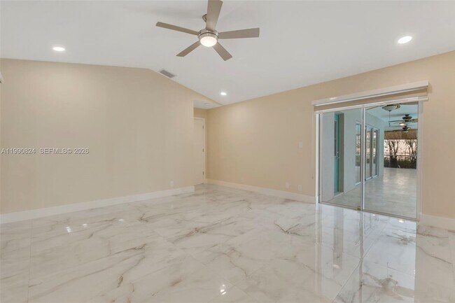 Photo - 10425 NW 48th Manor