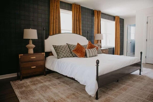 Photo - 946 Magnolia St SE