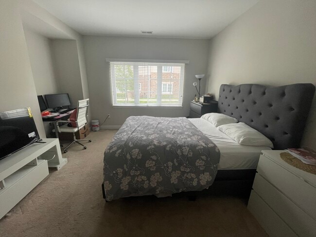 Bed room - 5580 Arbor Chase Dr Unit 77