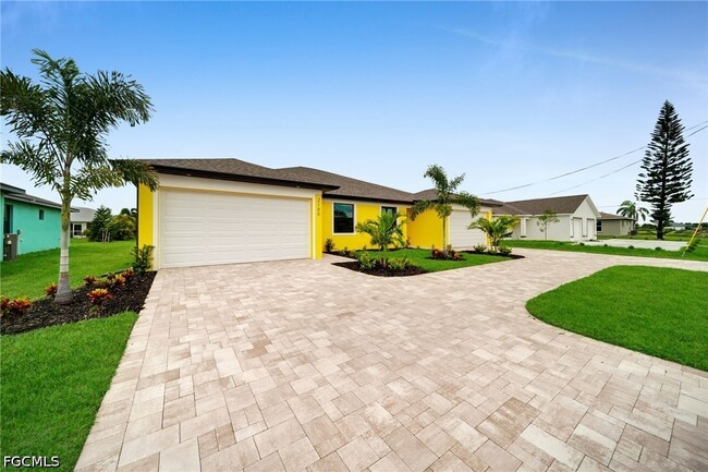 2102 Andalusia Blvd