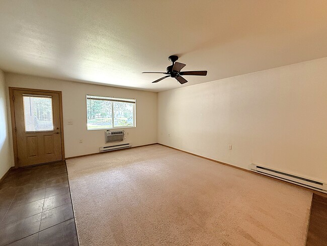 Photo - 5856 Delikowski St Unidad 5856